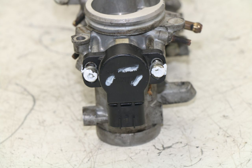 photo de INYECCION YAMAHA FZ6 FAZER 600 (2004 - 2006)