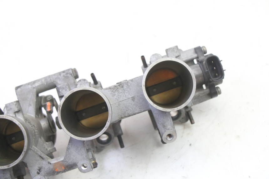 photo de INYECCION YAMAHA FZ6 FAZER S2 600 (2007 - 2011)