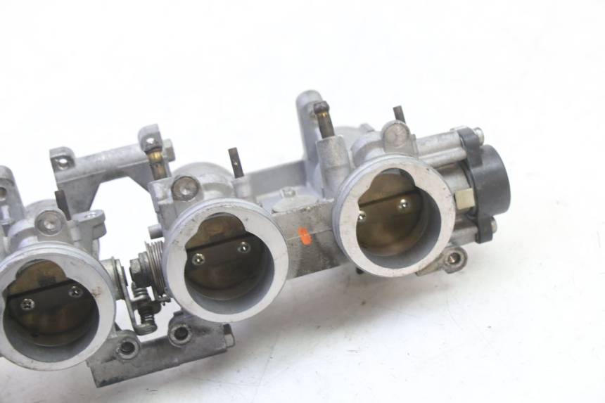 photo de INYECCION YAMAHA FZ6 FAZER S2 600 (2007 - 2011)