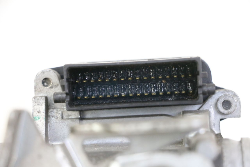 photo de INYECCIÓN HONDA FES S-WING SWING ABS 125 (2007 - 2015)