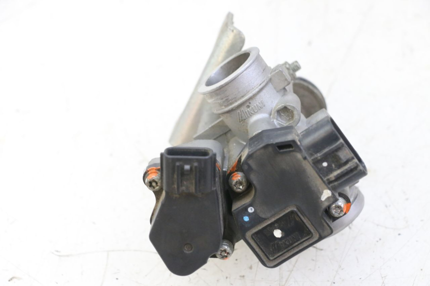 photo de INYECCIÓN YAMAHA NEOS NEO'S 4T 50 (2008 - 2016) - Otra perspectiva