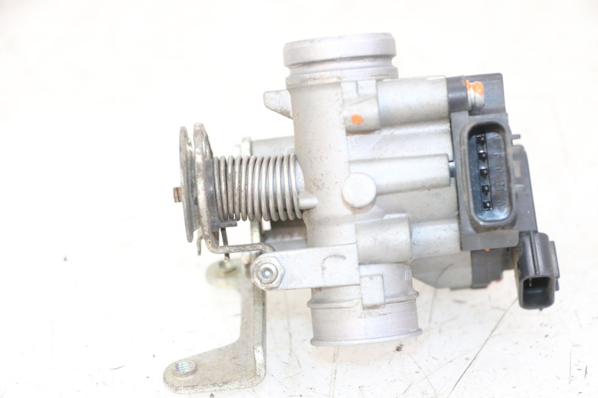 photo de INYECCIÓN YAMAHA NEOS NEO'S 4T 50 (2008 - 2016) - Detalles de los puntos de fijación