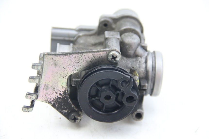 photo de INYECCIÓN SUZUKI SIXTEEN 125 (2008 - 2010)