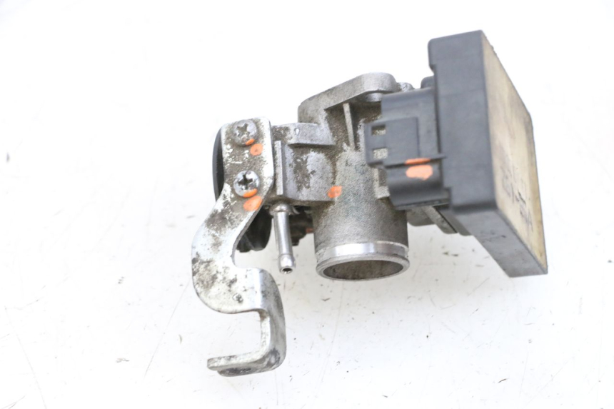 photo de INYECCION PEUGEOT SPEEDFIGHT 4 4T EFI 50 (2021 - 2025) - Detalles de los puntos de fijación