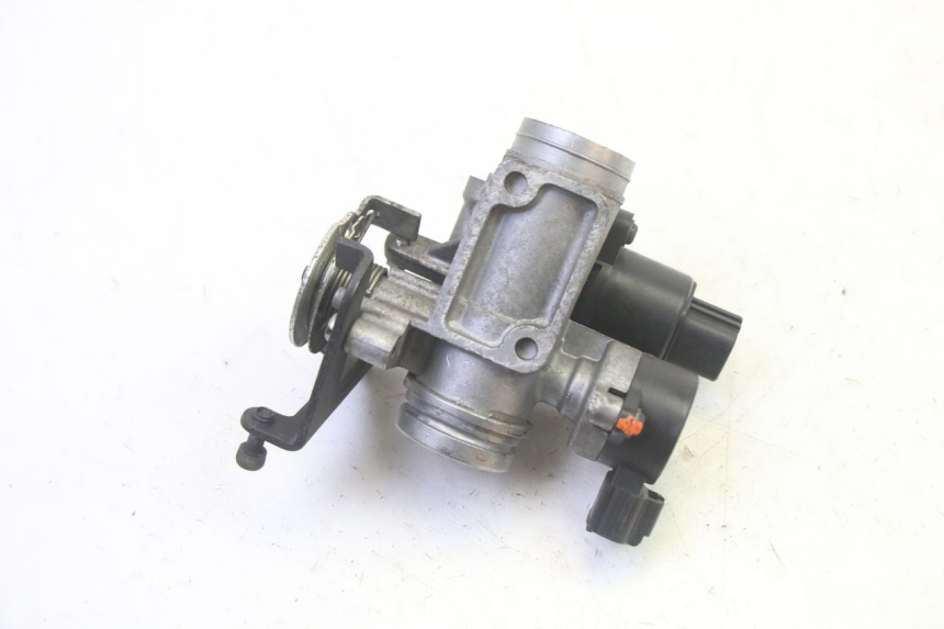 photo de INYECCIÓN YAMAHA X-MAX XMAX 125 (2010 - 2014) - Primer plano técnico