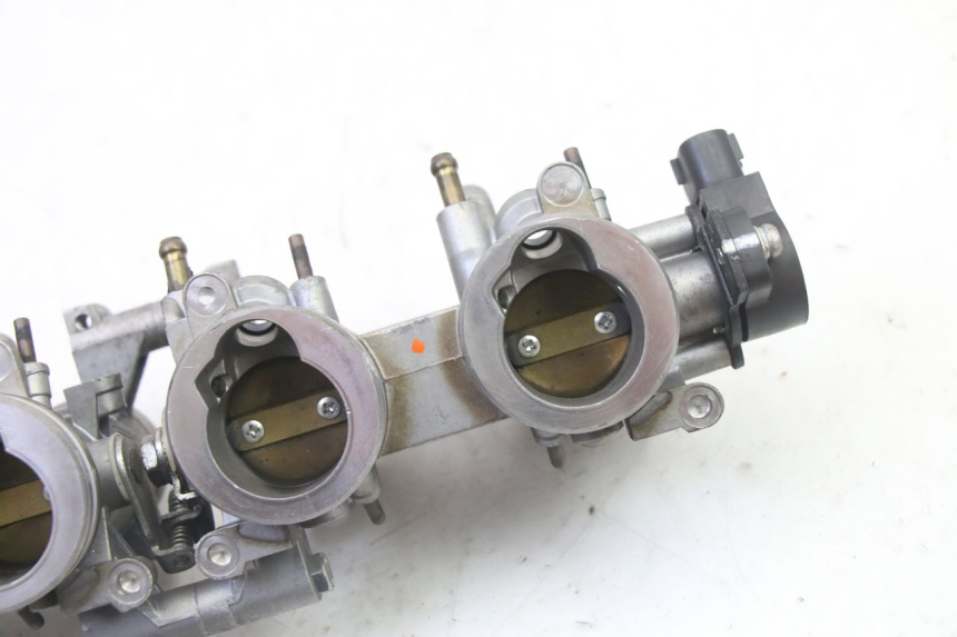 photo de INYECCION YAMAHA XJ6 ABS 600 (2008 - 2016)