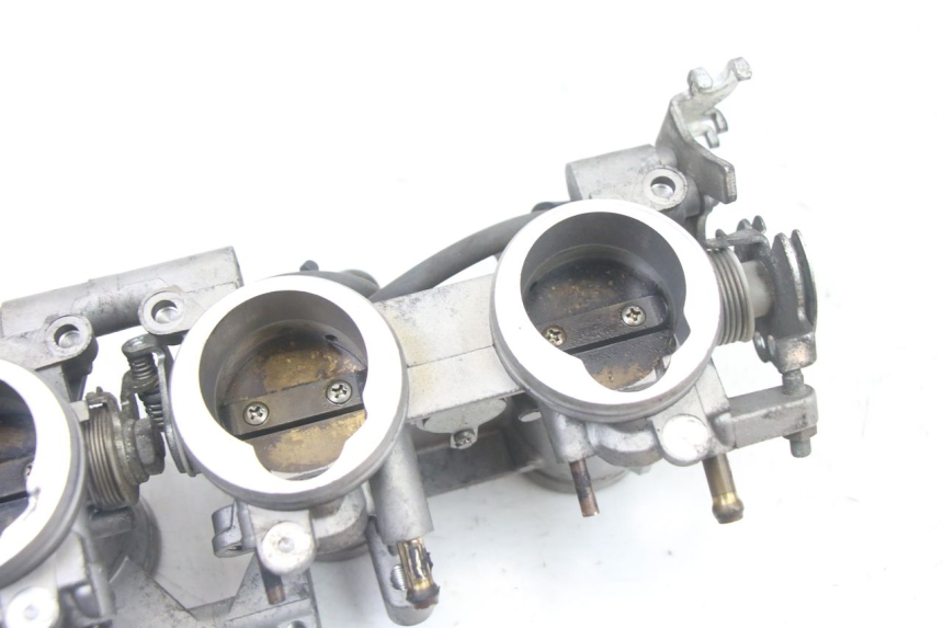 photo de INYECCION YAMAHA FZ6 FAZER S2 600 (2007 - 2011)