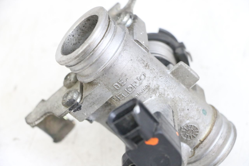 photo de INYECCIÓN PIAGGIO ZIP 4T 50 (2018 - 2020) - Primer plano técnico