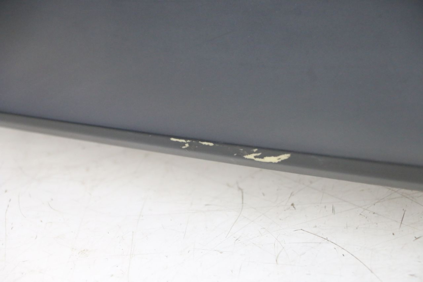 photo de CARENADO FRONTAL INTERIOR DERECHA QUADRO 4 4D 350 (2015 - 2018)