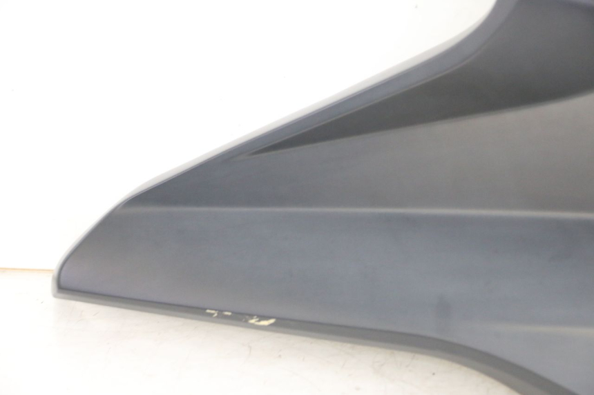 photo de CARENADO FRONTAL INTERIOR DERECHA QUADRO 4 4D 350 (2015 - 2018)