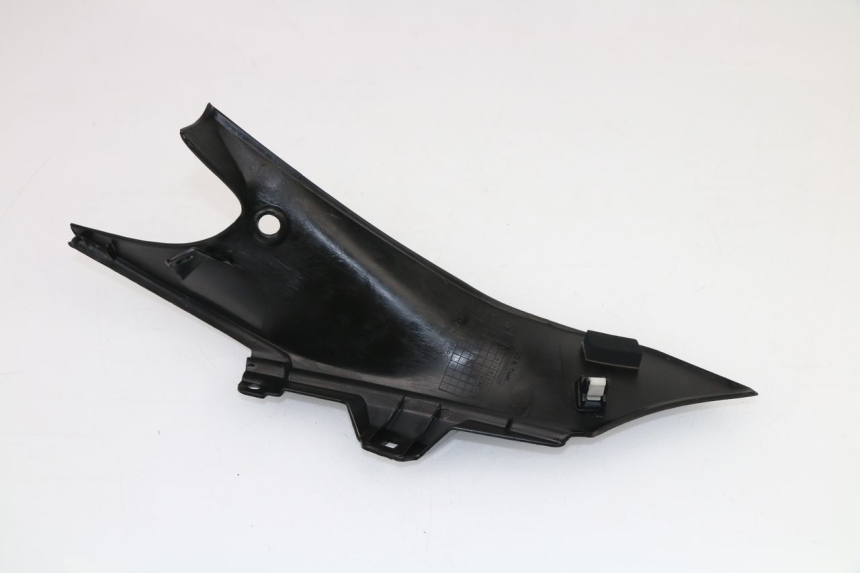 photo de CARENADO FRONTAL INTERIOR DERECHA HONDA CBR R 125 (2011 - 2016)