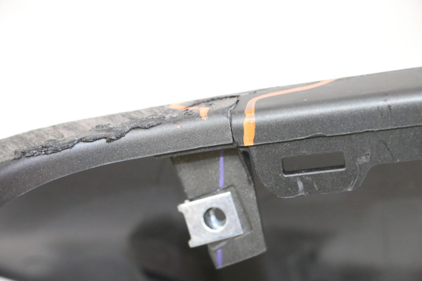 photo de CARENADO FRONTAL INTERIOR DERECHA YAMAHA XMAX X-MAX 125 (2021 - 2025)