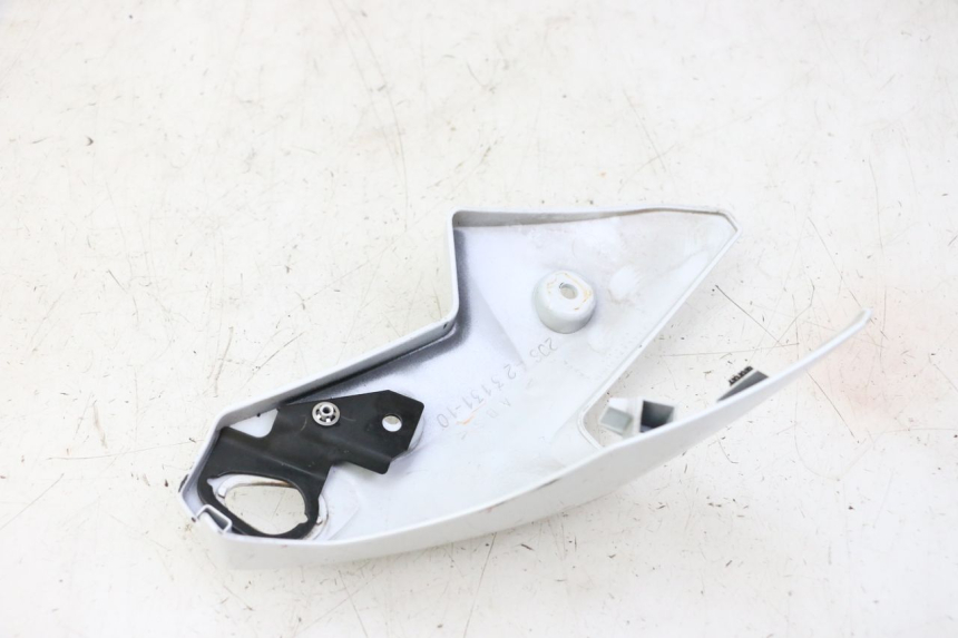 photo de CARENADO FRONTAL INTERIOR DERECHA YAMAHA XJ6 ABS 600 (2008 - 2016)