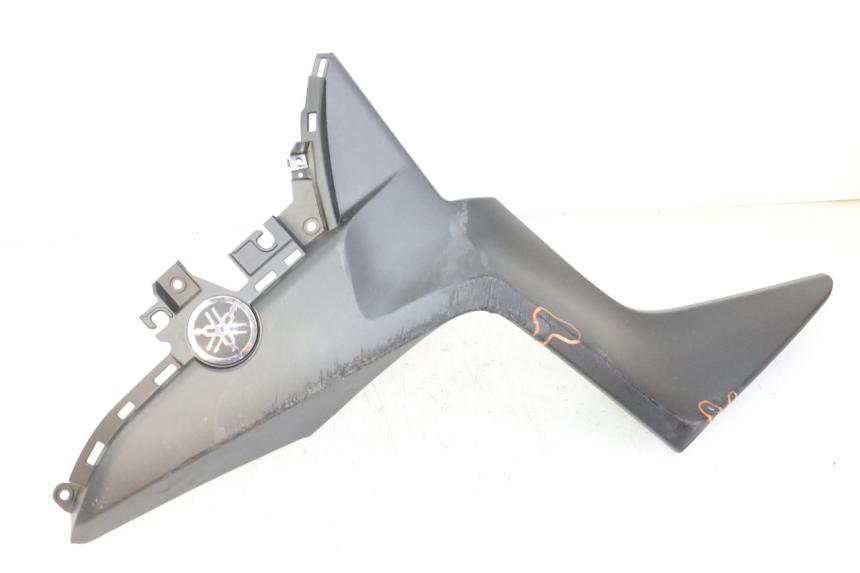 photo de CARENADO FRONTAL INTERIOR DERECHA YAMAHA XMAX X-MAX 125 (2021 - 2025)