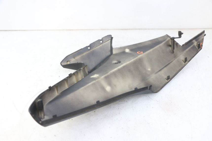 photo de CARENADO FRONTAL INTERIOR IZQUIERDA QUADRO 4 4D 350 (2015 - 2018)