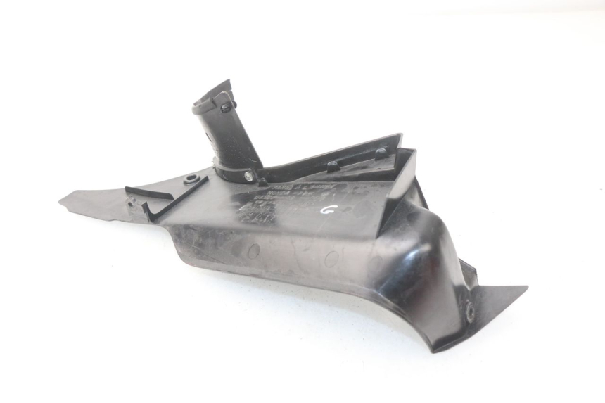 photo de CARENADO FRONTAL INTERIOR IZQUIERDA HONDA CBR 919 RR FIREBLADE 900 (1998 - 1999) - Primer plano técnico