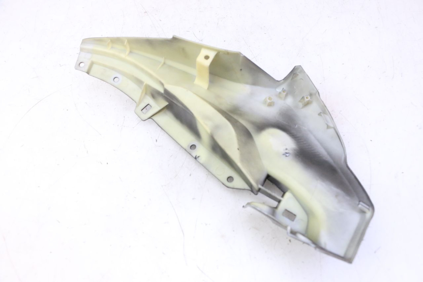 photo de CARENADO FRONTAL INTERIOR IZQUIERDA STAHO FH 50 (2018 - 2019) - Detalles de los puntos de fijación