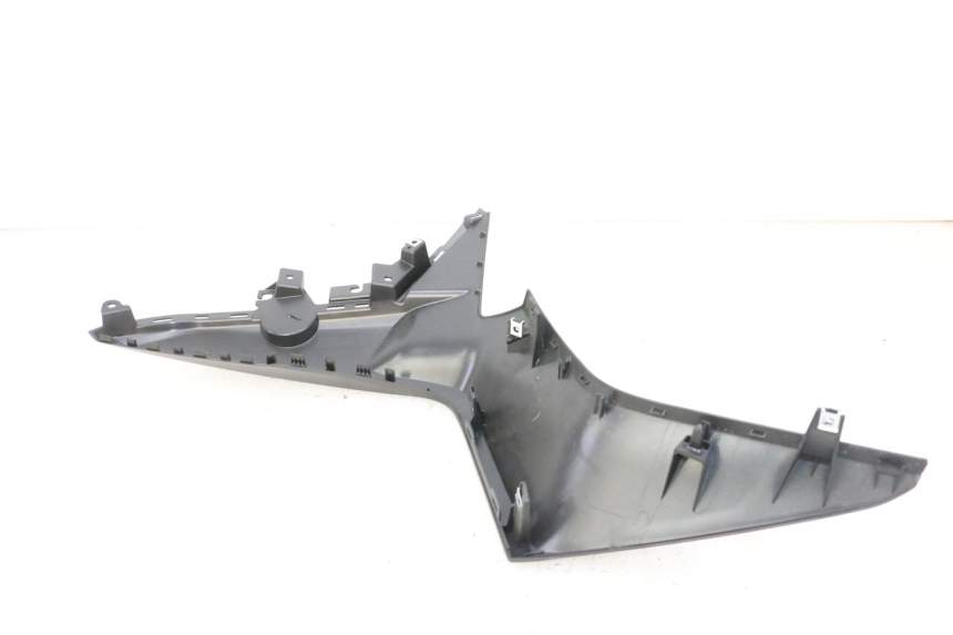 photo de CARENADO FRONTAL INTERIOR IZQUIERDA YAMAHA XMAX X-MAX 125 (2021 - 2025)