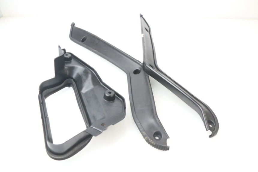 photo de CARENADO FRONTAL INTERIOR KAWASAKI GTR 1000 (1994 - 2004)
