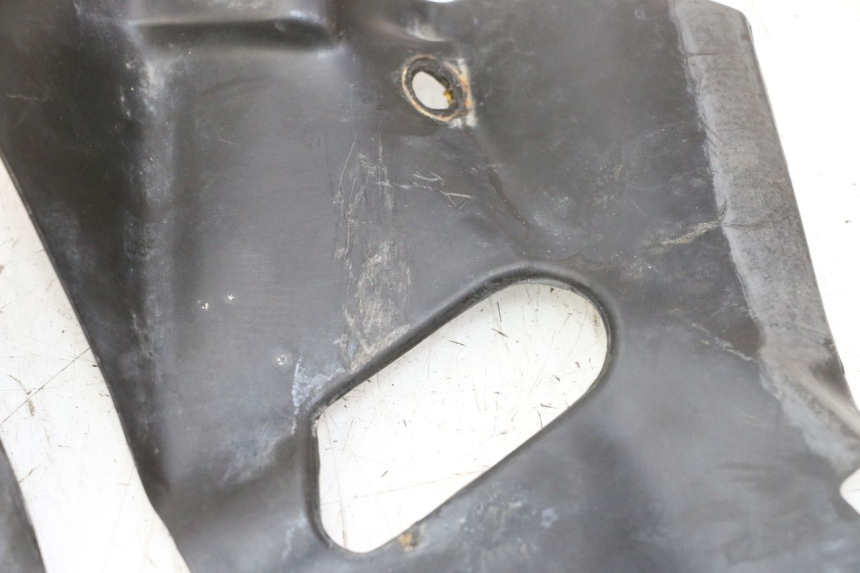 photo de CARENADO FRONTAL INTERIOR TRIUMPH SPRINT 900 (1995 - 1998)