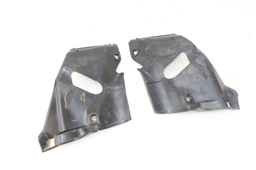 photo de CARENADO FRONTAL INTERIOR TRIUMPH SPRINT 900 (1995 - 1998)