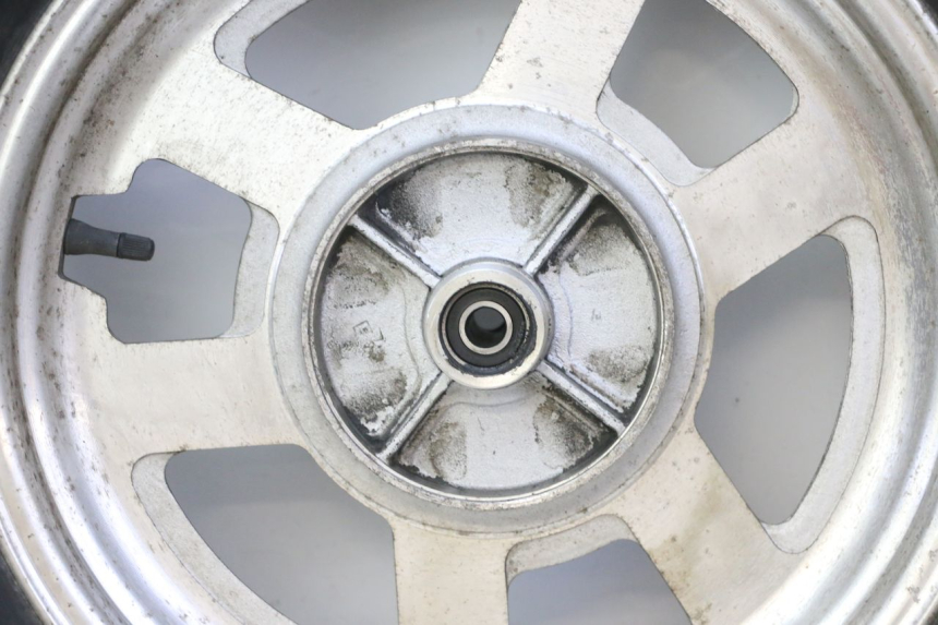 photo de LLANTA TRASERA Y NEUMÁTICO HYOSUNG GV AQUILA 125 (2000 - 2004)