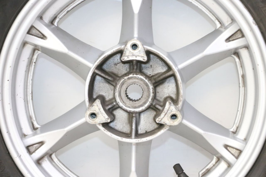 photo de LLANTA TRASERA Y NEUMÁTICO SUZUKI BURGMAN 125 (2007 - 2014)