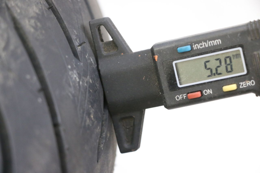 photo de RINCON Y NEUMÁTICO TRASERO SUZUKI BURGMAN 650 (2013 - 2020)