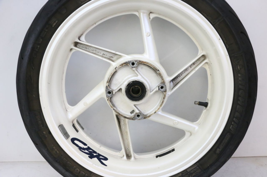 photo de LLANTA TRASERA Y NEUMÁTICO HONDA CBR RR FIREBLADE 900 (1992 - 1994)