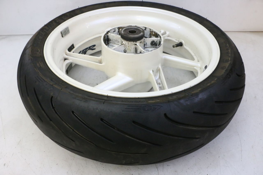 photo de LLANTA TRASERA Y NEUMÁTICO HONDA CBR RR FIREBLADE 900 (1992 - 1994)