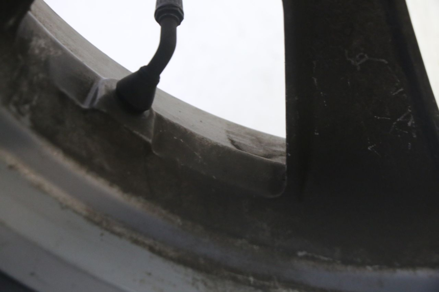 photo de LLANTA TRASERA Y NEUMÁTICO PEUGEOT CITYSTAR 50 (2013 - 2017)