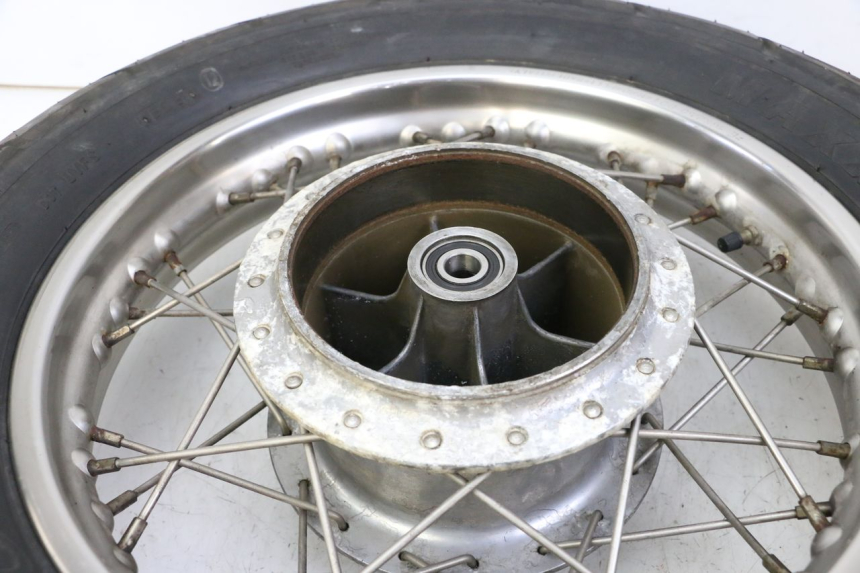 photo de LLANTA TRASERA Y NEUMÁTICO APRILIA CLASSIC 125 (1995 - 2001)