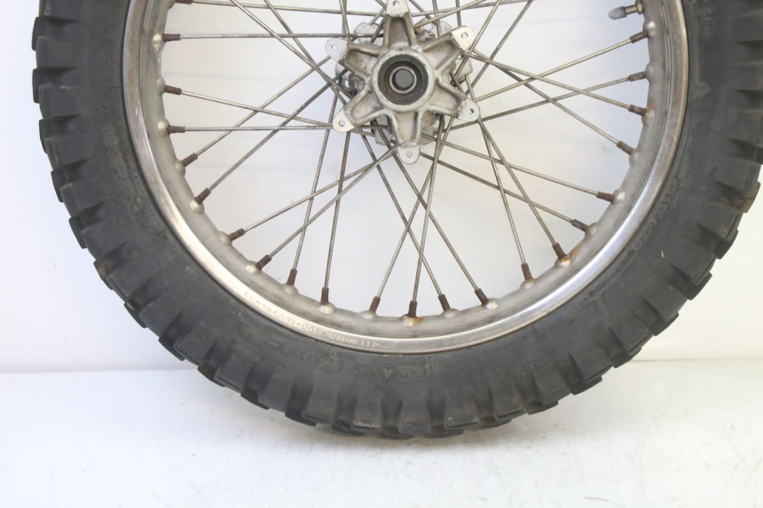 photo de LLANTA TRASERA Y NEUMÁTICO APRILIA ETX 125 (1998 - 2002)