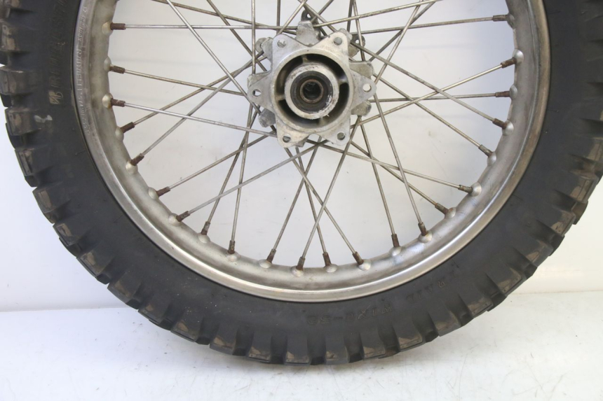 photo de LLANTA TRASERA Y NEUMÁTICO APRILIA ETX 125 (1998 - 2002)