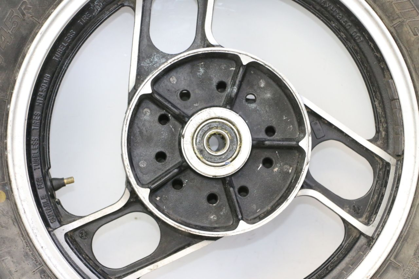 photo de LLANTA TRASERA Y NEUMÁTICO YAMAHA FJ 36Y 1100 (1984 - 1985)