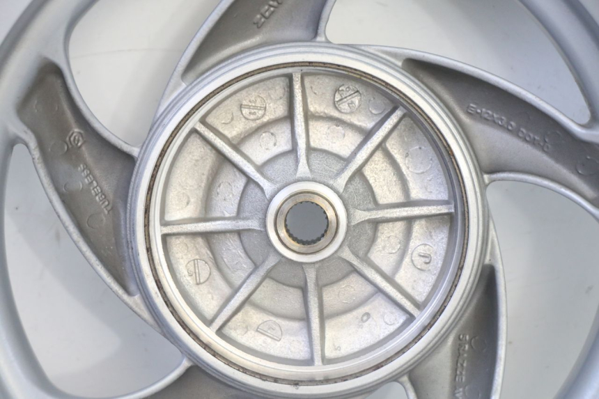 photo de LLANTA TRASERA Y NEUMÁTICO PIAGGIO FLY 2T 50 (2004 - 2017)