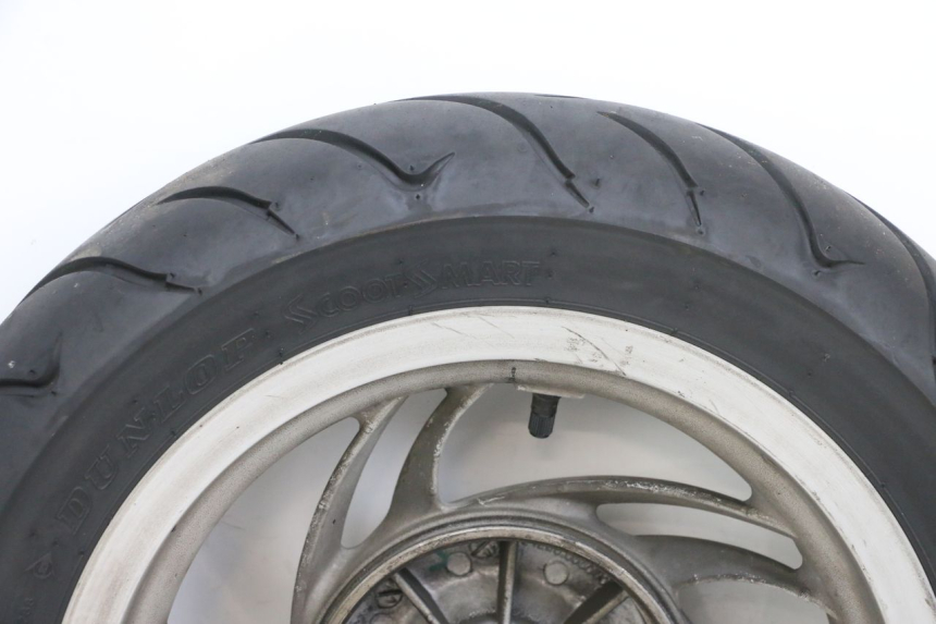 photo de LLANTA TRASERA Y NEUMÁTICO PIAGGIO FLY 4T 50 (2013 - 2017) - Características distintivas