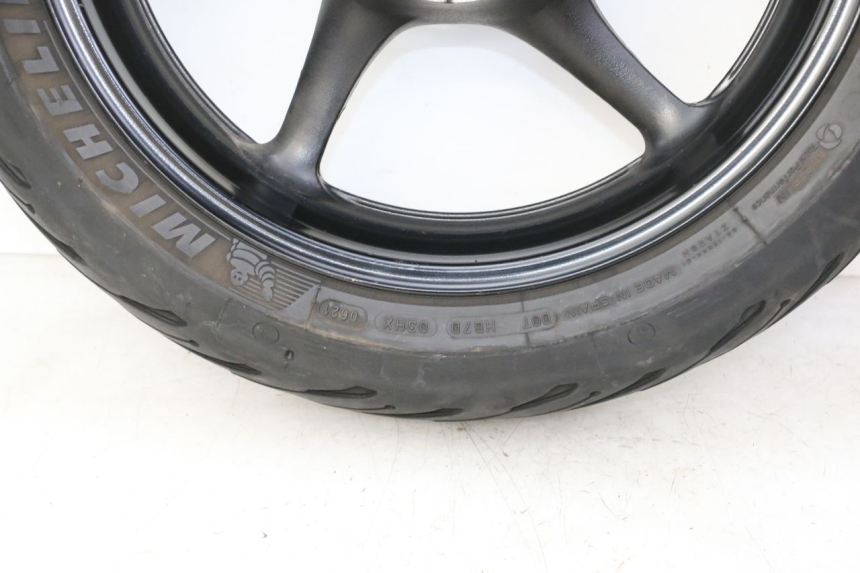 photo de LLANTA TRASERA Y NEUMÁTICO YAMAHA FZ6 FAZER S2 600 (2007 - 2011)