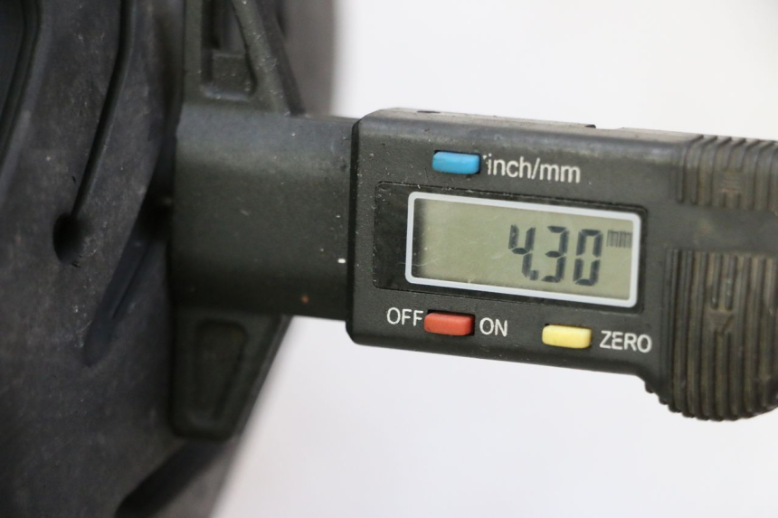 photo de LLANTA TRASERA Y NEUMÁTICO YAMAHA FZ6 FAZER S2 600 (2007 - 2011)