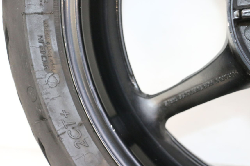 photo de LLANTA TRASERA Y NEUMÁTICO YAMAHA FZ6 FAZER S2 600 (2007 - 2011)