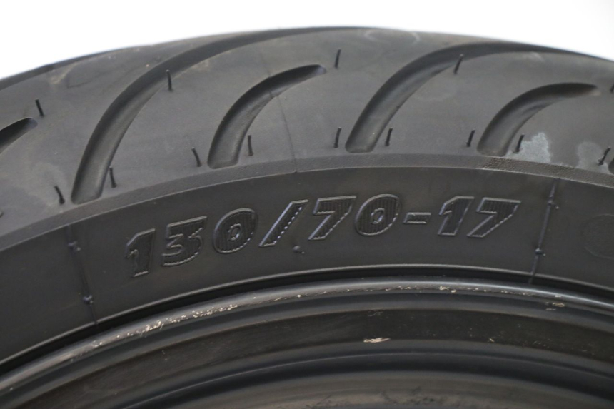 photo de LLANTA TRASERA Y NEUMÁTICO SUZUKI GS GSE 500 (2001 - 2003)