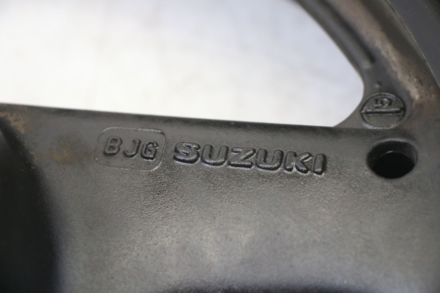 photo de LLANTA TRASERA Y NEUMÁTICO SUZUKI GS GSE 500 (2001 - 2003)