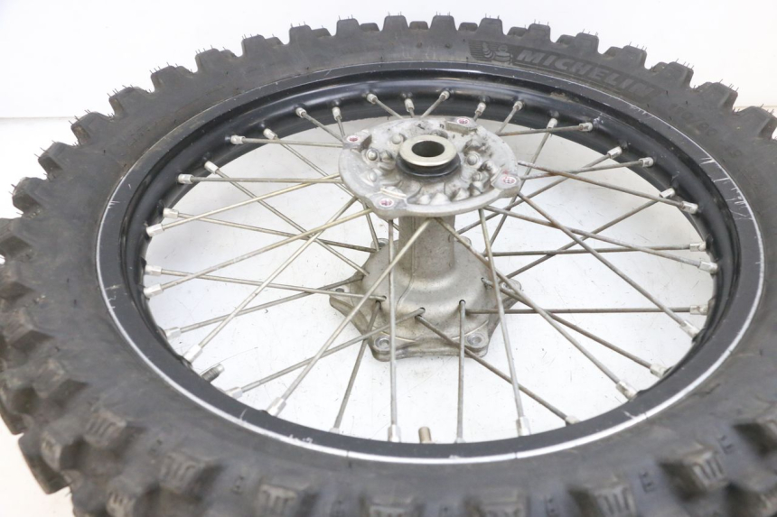 photo de LLANTA TRASERA Y NEUMÁTICO KAWASAKI KXF KX-F 250 (2017 - 2019) - Otra perspectiva