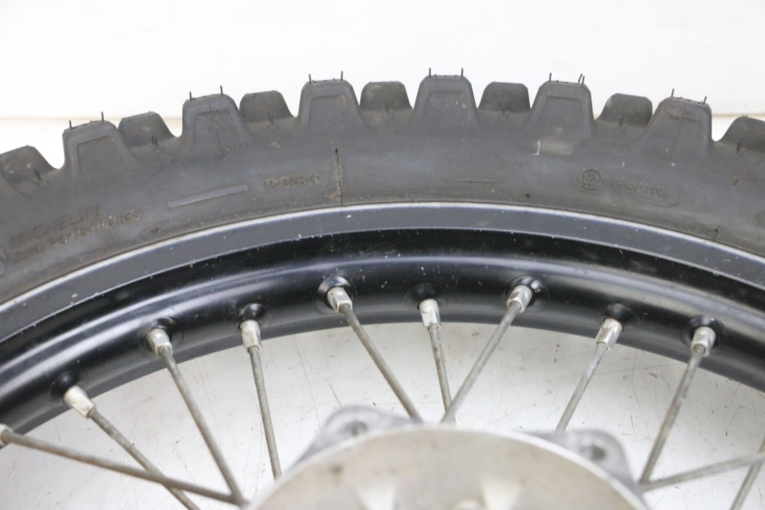 photo de LLANTA TRASERA Y NEUMÁTICO KAWASAKI KXF KX-F 250 (2017 - 2019) - Recambio usado revisado