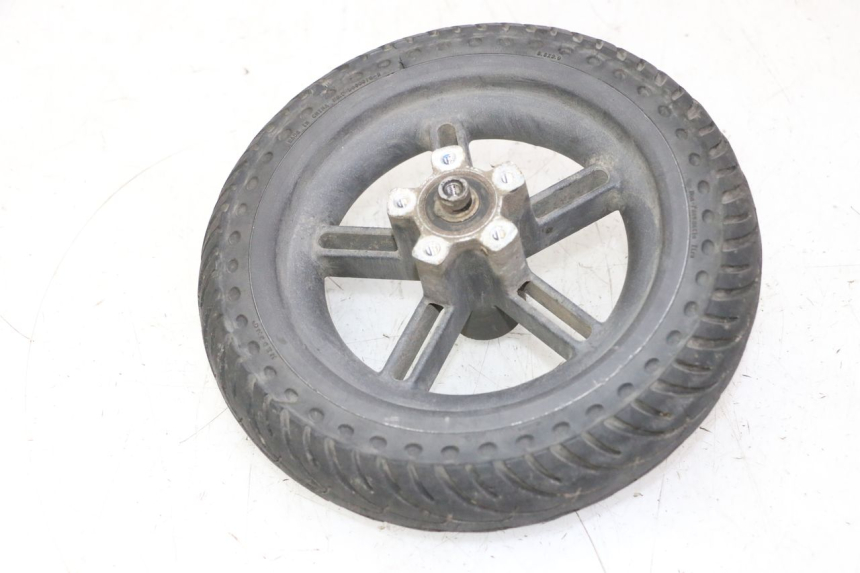 photo de LLANTA TRASERA Y NEUMÁTICO XIAOMI MI PRO 2 1