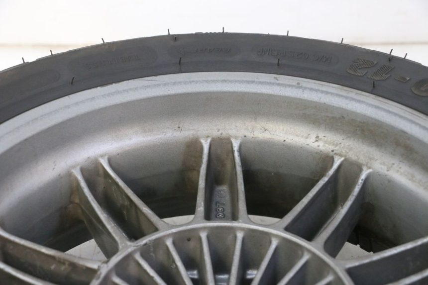 photo de LLANTA TRASERA Y NEUMÁTICO PIAGGIO MP3 125 (2006 - 2014)