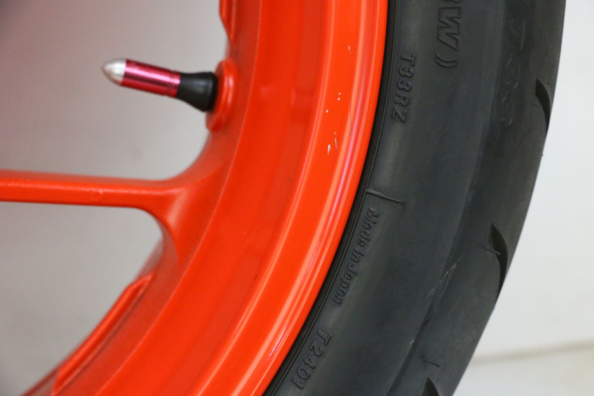 photo de LLANTA TRASERA Y NEUMÁTICO YAMAHA MT-07 MT07 ABS 700 (2018 - 2020) - Inspección visual detallada