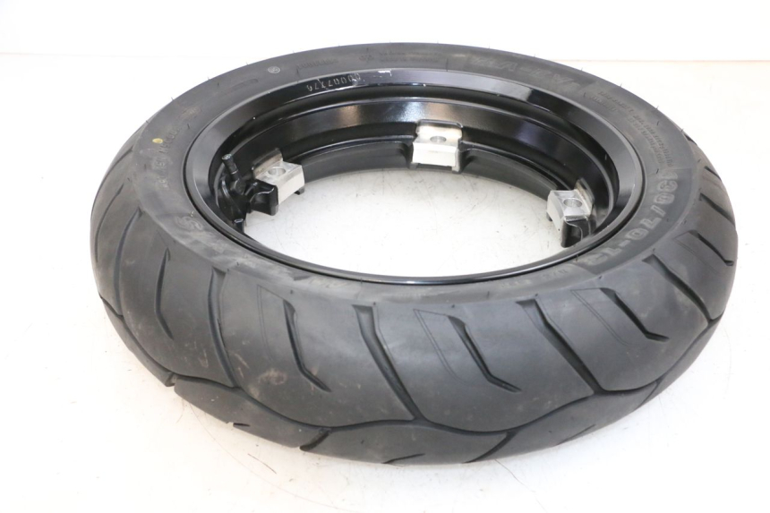 photo de LLANTA TRASERA Y NEUMÁTICO YAMAHA NEO'S CORE 1 (2022 - 2026) - Otra perspectiva