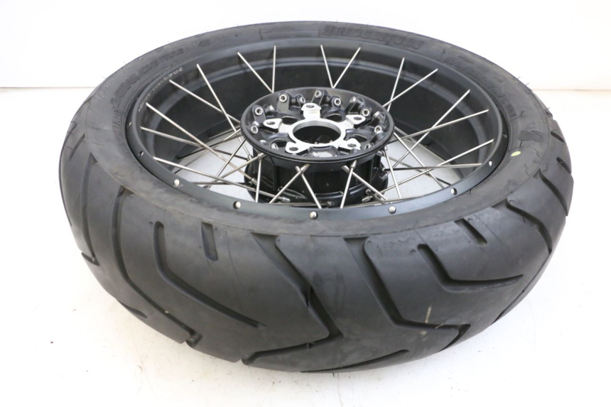 photo de LLANTA TRASERA Y NEUMÁTICO BMW R GS 1250 (2021 - 2024) - Vista general del producto