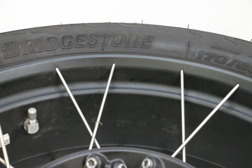 photo de LLANTA TRASERA Y NEUMÁTICO BMW R GS 1250 (2021 - 2024) - Recambio usado revisado